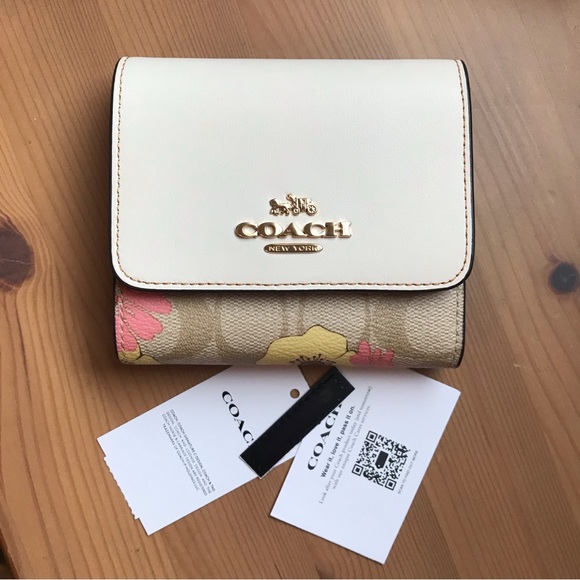 Coach Small Trifold Wallet In Signature Canvas With Floral Cluster Print - Picture 7 of 12